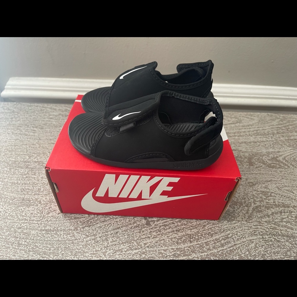 Nike Sundry Adjust 5 V2